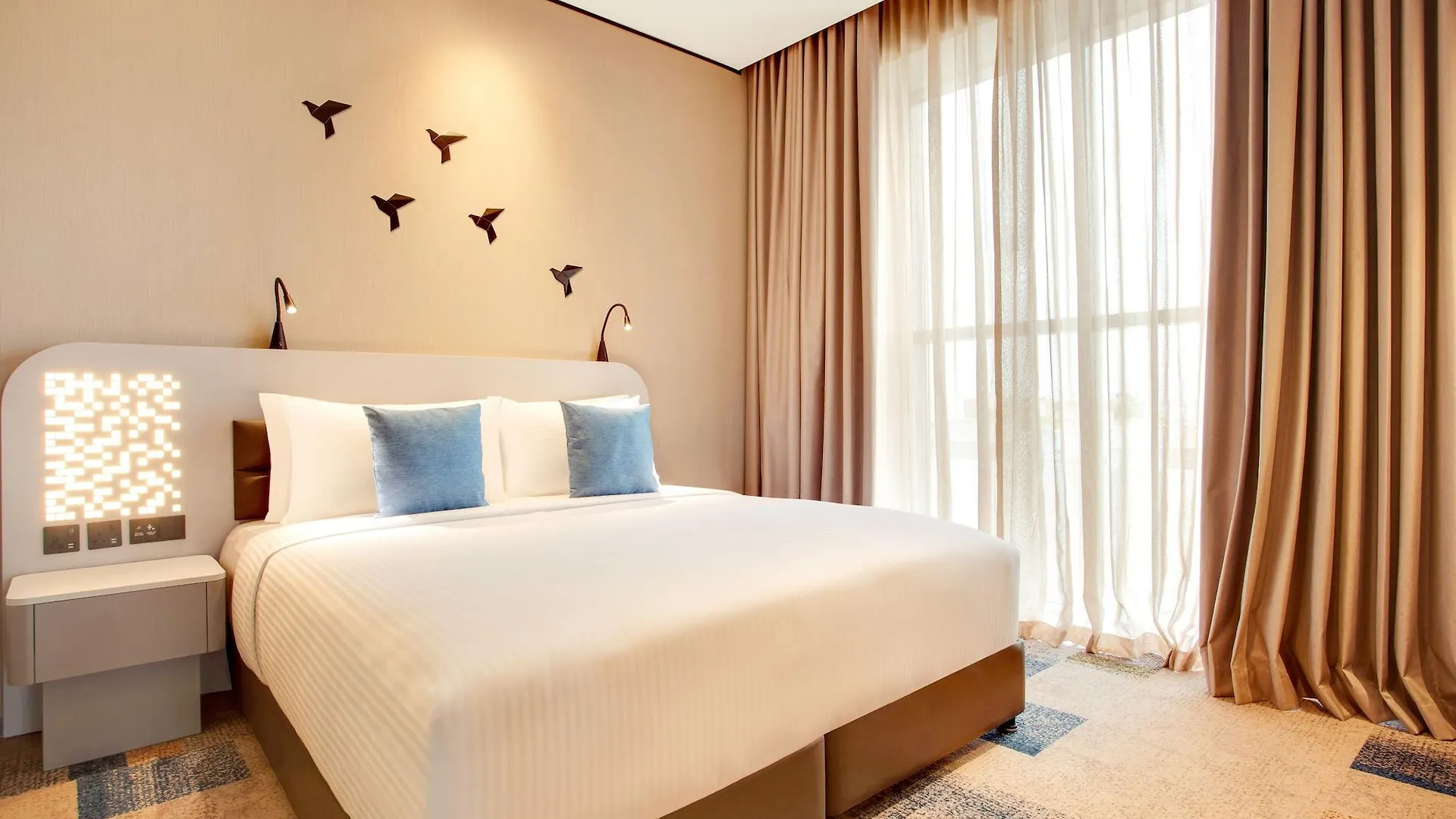 Lemon Tree Hotel, Jumeirah Dubai