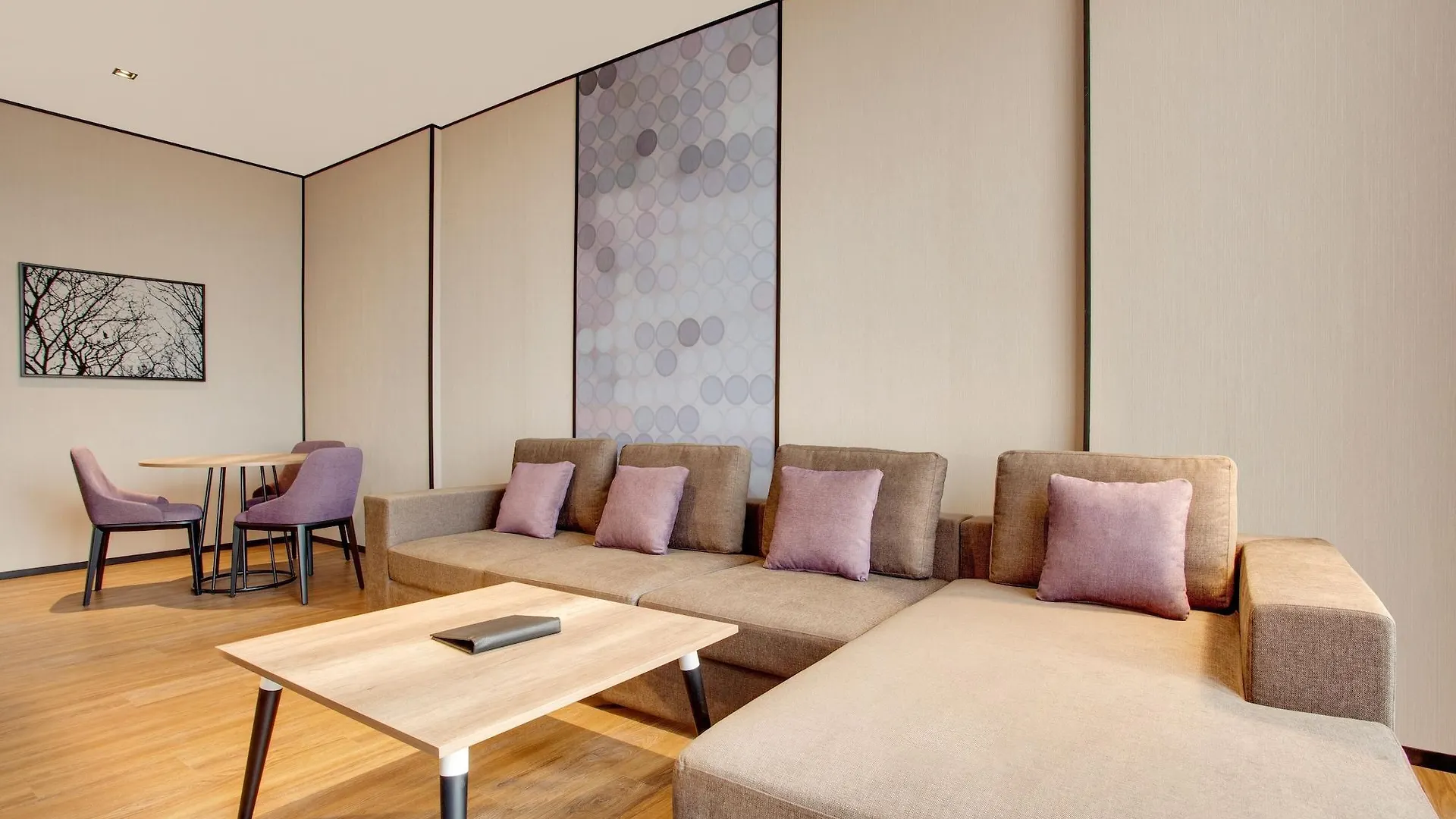 Lemon Tree Hotel, Jumeirah Dubai